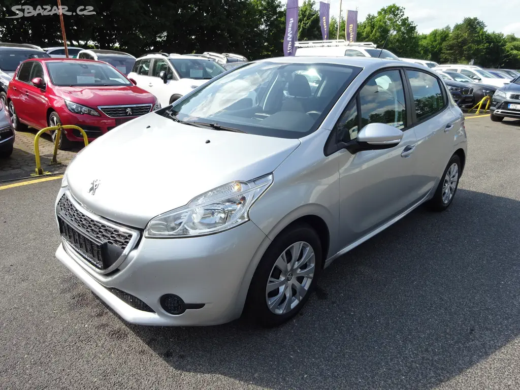 PEUGEOT 208 1,2 i, GARANCE KM, NOVÉ ROZVODY